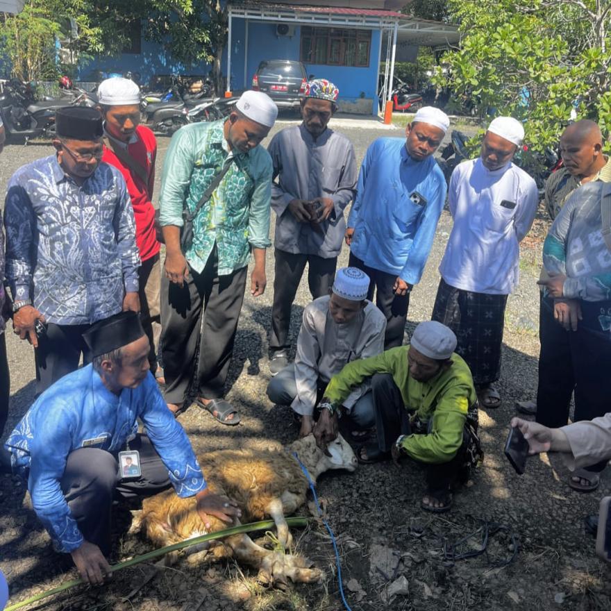 Perwakilan Tokoh Agama Gunung Ulin Ikuti Pelatihan Penyembelihan Hewan Qurban Sesuai Syariah Islam
